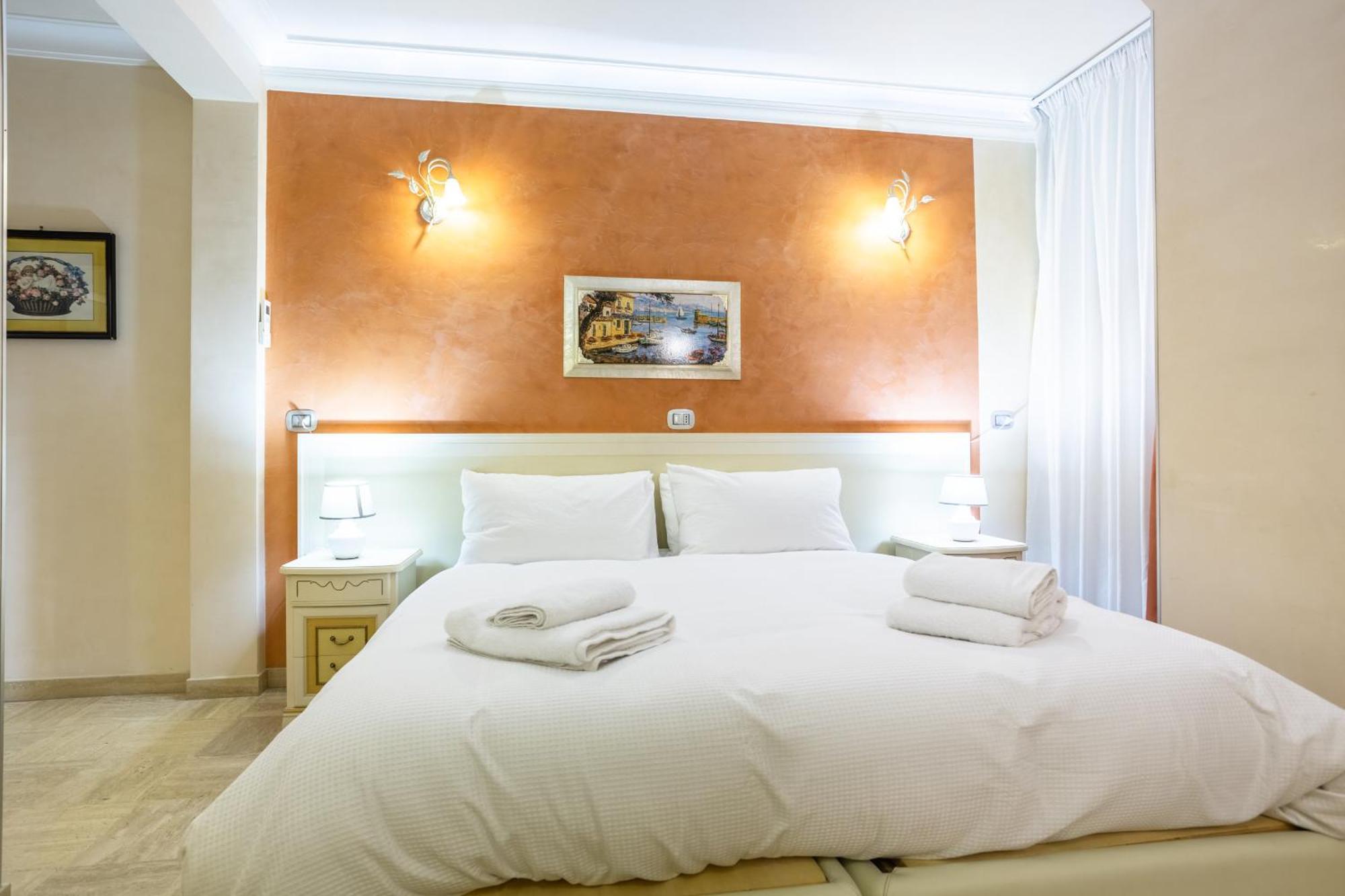 Luxury Inn Opera Roma Ngoại thất bức ảnh