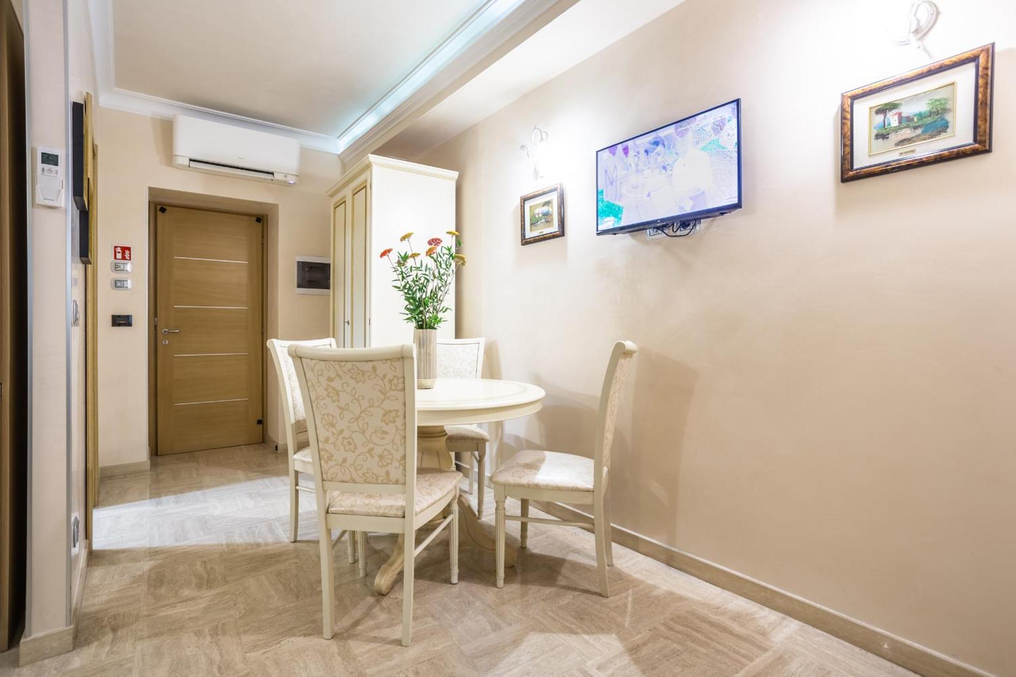 Luxury Inn Opera Roma Ngoại thất bức ảnh