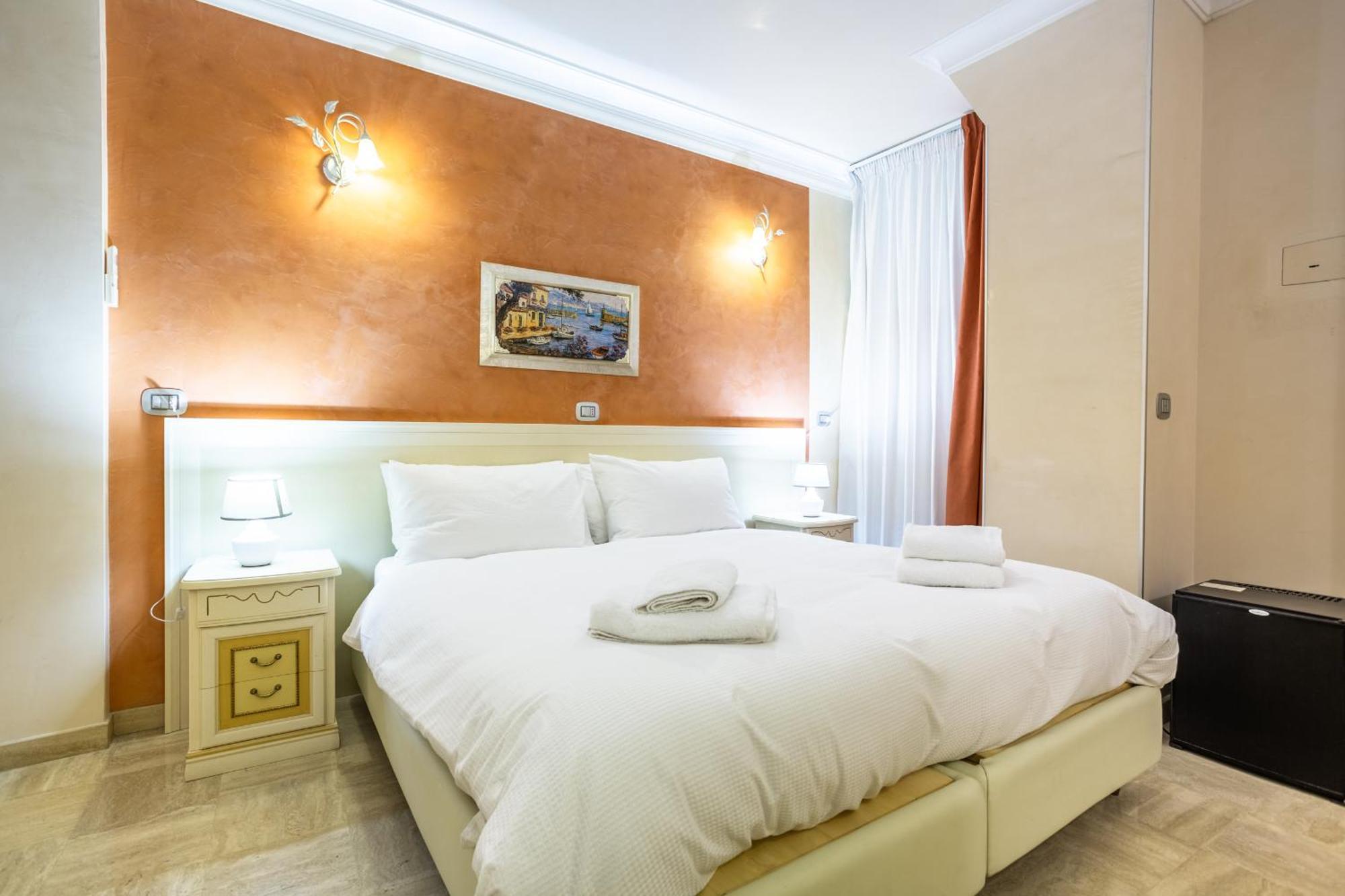 Luxury Inn Opera Roma Ngoại thất bức ảnh